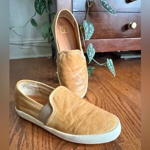 Frye Dylan Leather Tan Slip on Women’s Loafers/Sneakers, Size 8M
